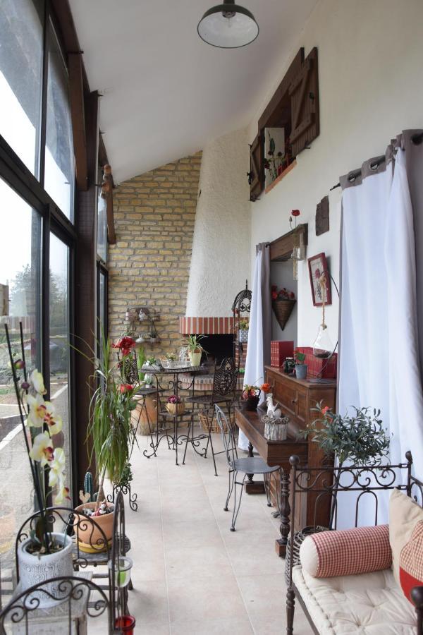 Bed and Breakfast Au Gue Du Bois Neuville-de-Poitou Экстерьер фото
